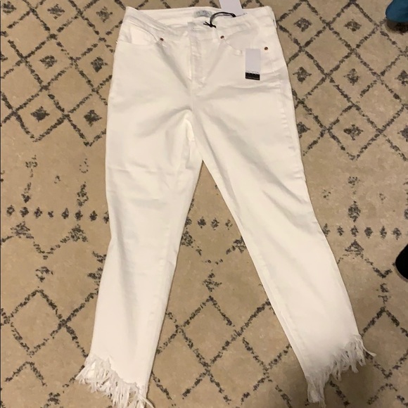 sofia by sofia vergara Denim - NWT Sofia Vergara white jeans